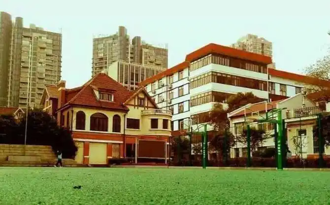 上海戏剧学院附属中学