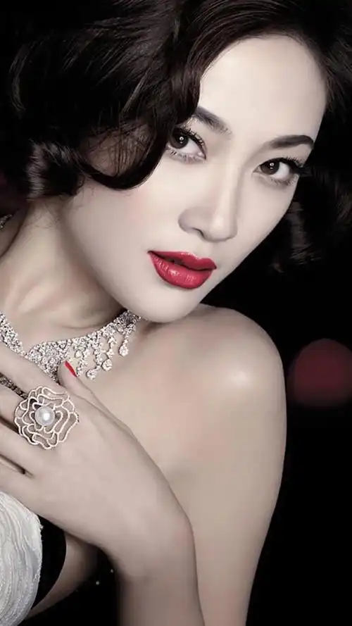 应采儿的美图_网易订阅