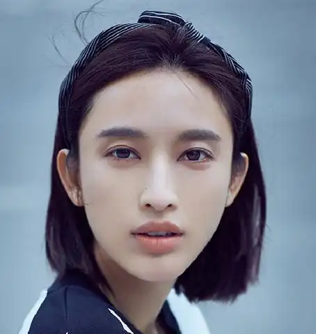 张俪朱镇模恋情曝光 长脸御姐百变短发减龄似少女