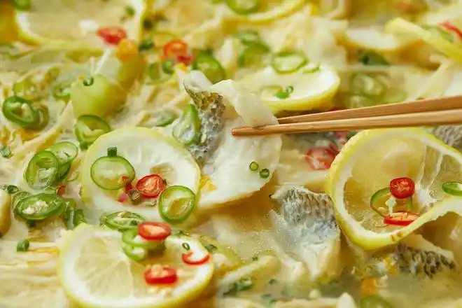 【金汤柠檬鱼】只有它,能和酸菜鱼一决高下的做法