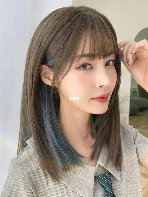 挂耳染挑染质感发色品白的颜色