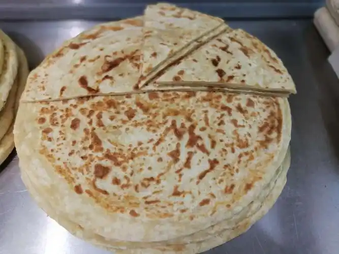 死面饼～～口感筋道,软硬适中.