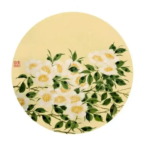 暮春荼蘼花乱,伊人出差远行.说好常发微信,免得淡了感情.