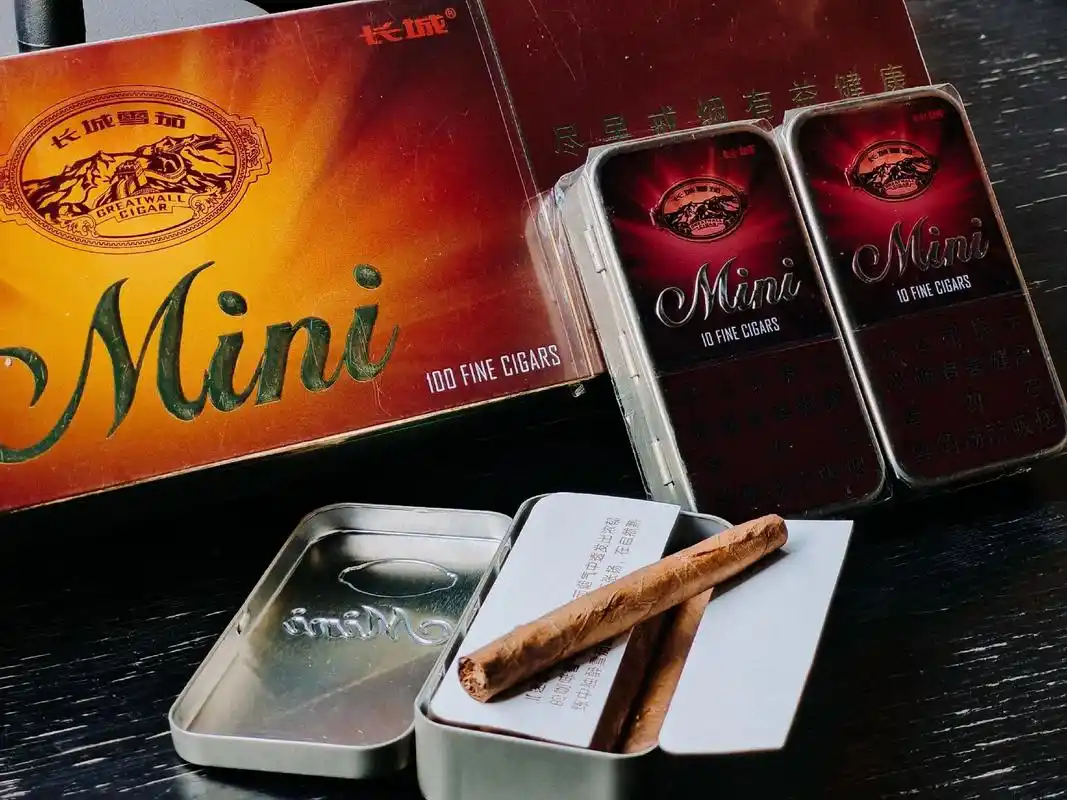 成熟的雪茄烟气中透发出独特香浓的咖啡味,摩卡咖啡的香气是这款雪茄