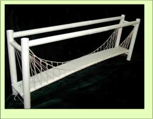 "用纸造一座桥"—图片