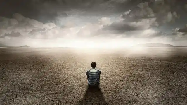 内心孤独黑暗的图片