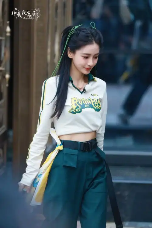 路透##angelababy双马尾上班路透#angelababy杨颖《奔跑吧》上班路透