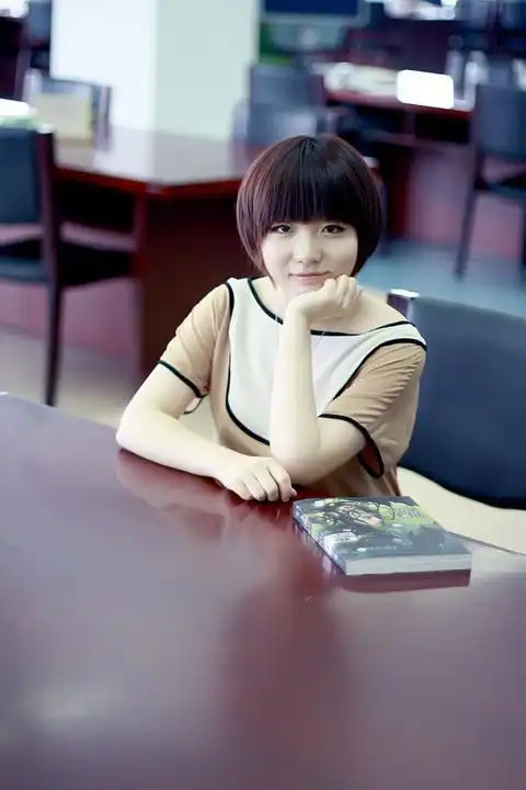 吴霜和你在一起就像磕了药