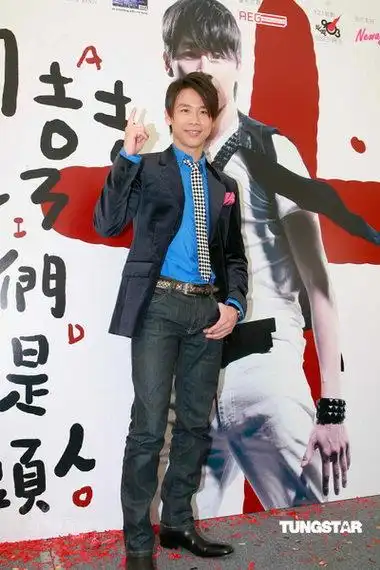 陶喆香港记者会 新碟年中发行要改行当导演(图)