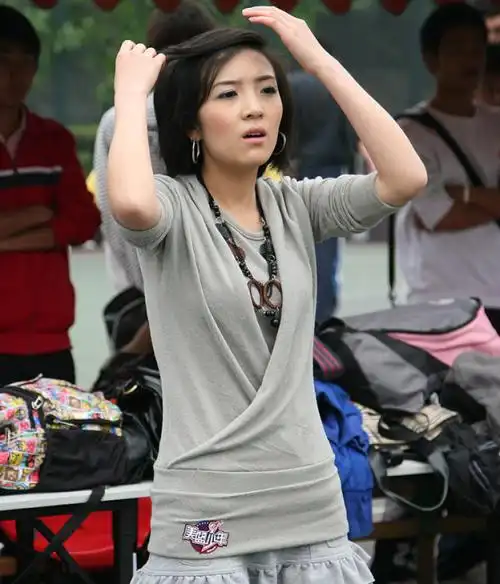 模特谭静香消玉殒 超女谭静凤凰涅盘