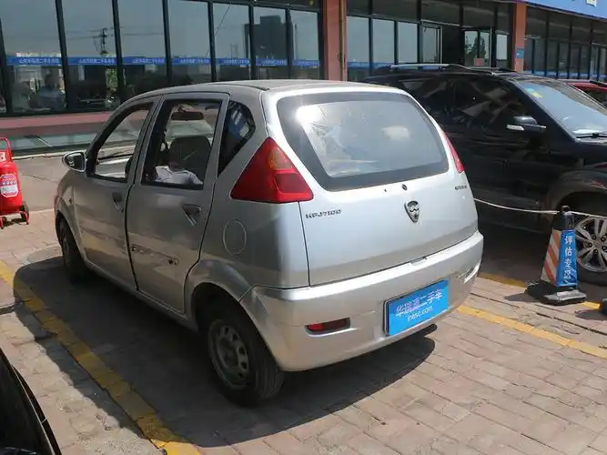 济南哈飞路宝2003款 hfj7100 gz002
