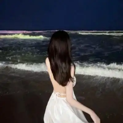 高级感背影头像女 超火的超好看背影头像女_女生头像_头像屋