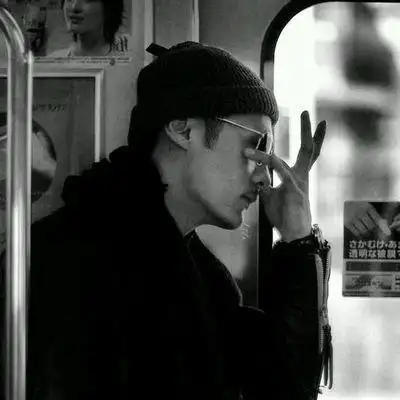 无间道.赤道.头文字d.这个男人特别潮.会拍照.可以做头像啊!