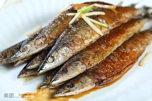 羊扒, 牛扒, 扇贝, 多春鱼, 海平鱼, 秋刀鱼, 青鱼