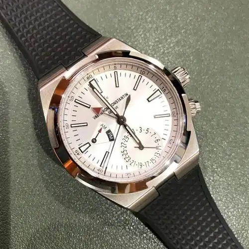 江诗丹顿纵横四海7900v