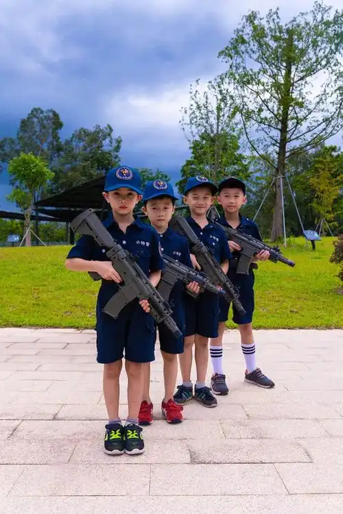 乐程小特警安全防范逃生自救夏令营之勇士营