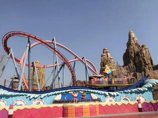 北京欢乐谷开启国潮闹新春