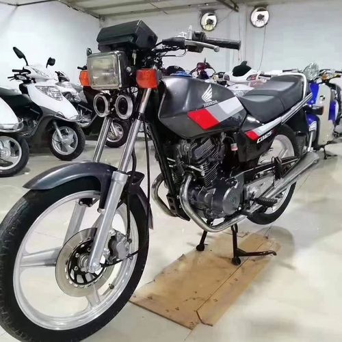 原装本田王125cc双排气摩托车复古风省油双缸拉货怀旧风越野机车