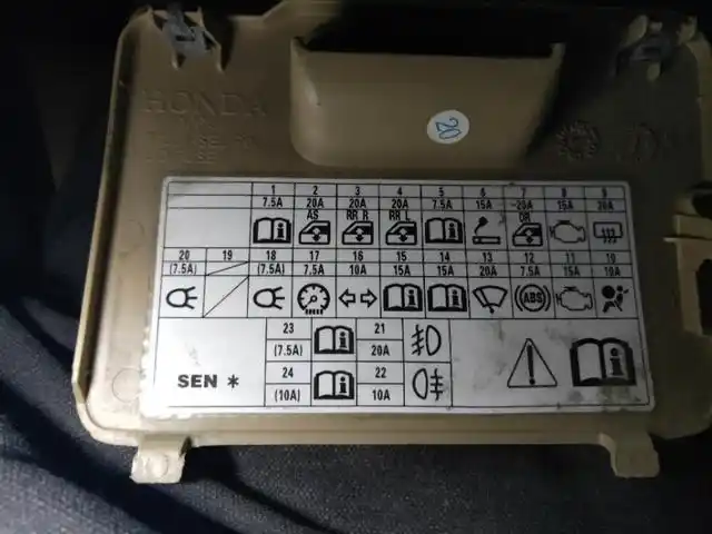 2007本田思迪自动挡保险丝对照表