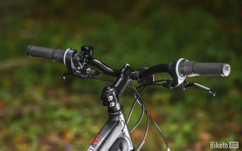 迪卡侬rockriderst100山地车