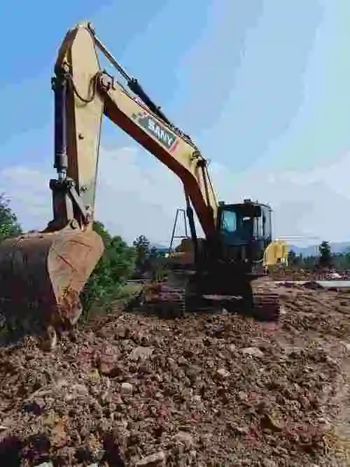 南京雨花台区南京诚聘三一215履带挖机师傅