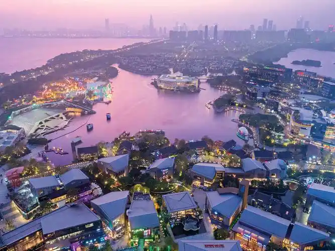 深圳华侨城欢乐海岸,现代与传统的交融 / laguarda.low architects (l