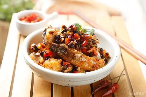 老干妈豆豉鱼图片_老干妈豆豉鱼高清图片_全景视觉