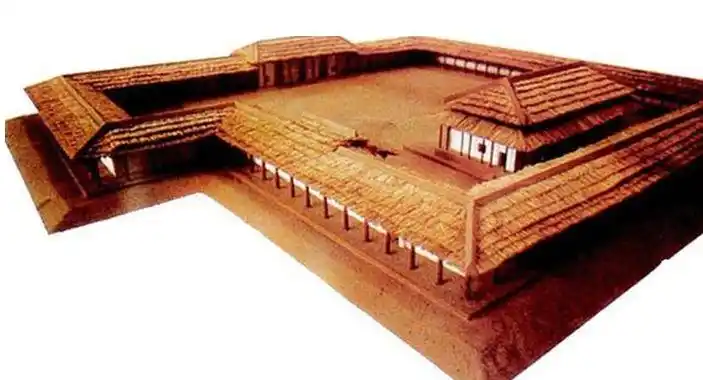 二里头遗址复原模型最后,说到咱们最熟悉的中国.