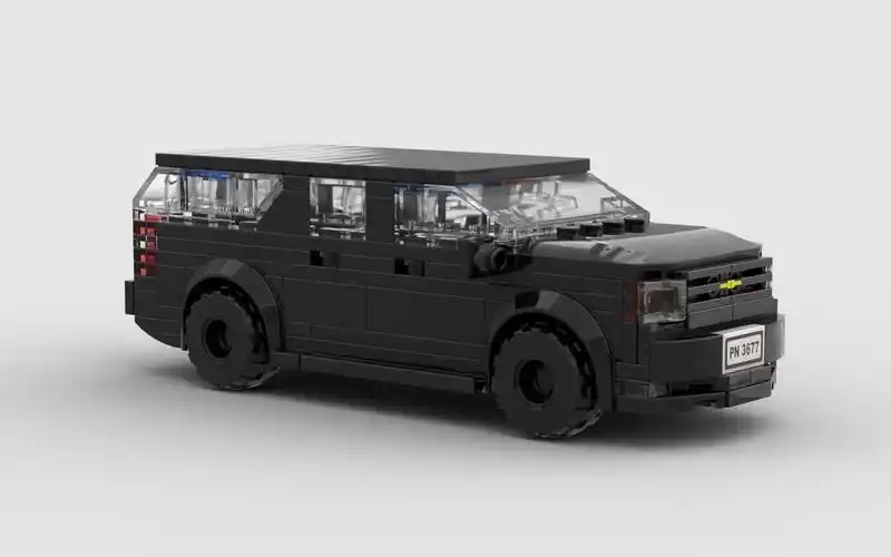 乐高雪佛兰萨博班警车moc