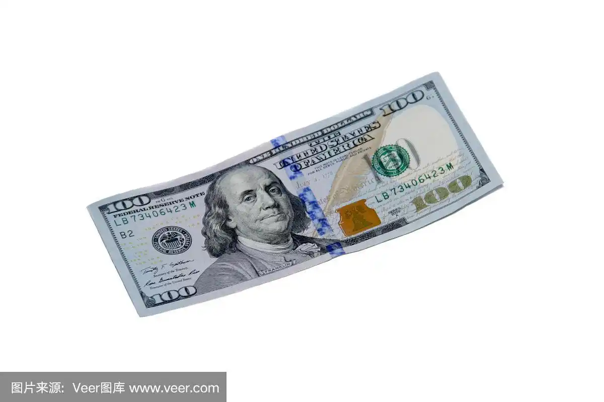 百元美钞孤立在白色背景上