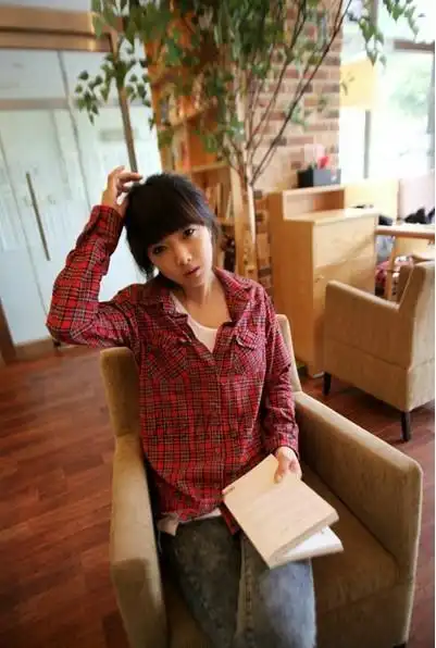 网络红人甜美可人恩典