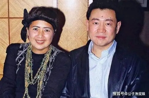 千亿富豪刘銮雄,3个女人助他发家,买飞机孝敬前岳母