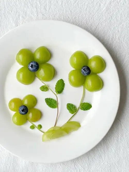 简简单单水果摆盘花朵造型