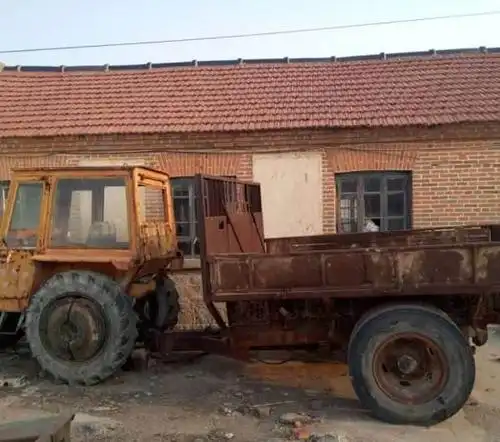 铁价出售50拖拉机一辆