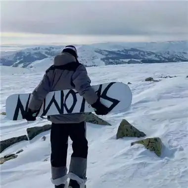 冬日男头治愈又很温暖最新 2023治愈男头冬日好看_qq头像个性网