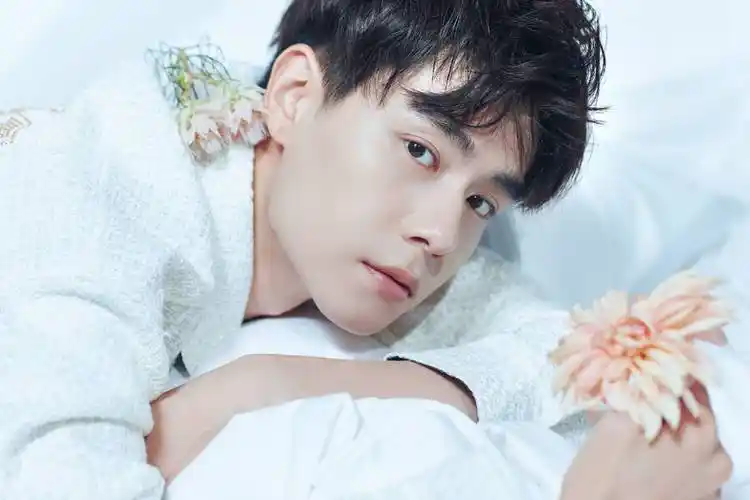 原创娱乐大爆料杨紫胡一天虞书欣经超卢昱晓韩素希