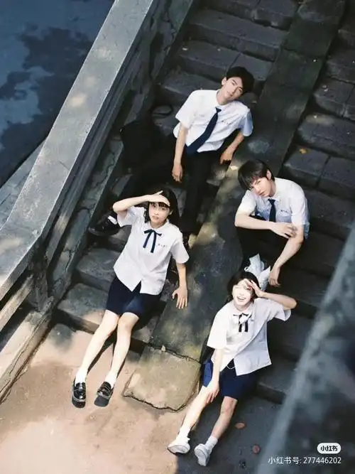 毕业照姿势大全