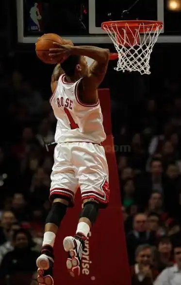 为什么nba球星扣篮后喜欢挂筐原来这里面学问这么大