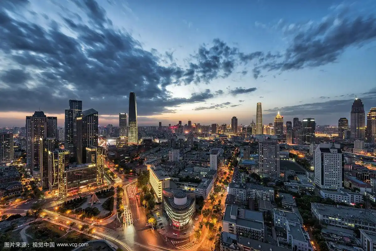 天津和平区南京路夜景