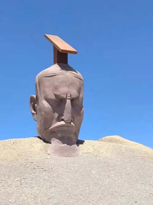 甘肃瓜州戈壁滩汉武帝头像,旅游时拍摄.好震撼#情感