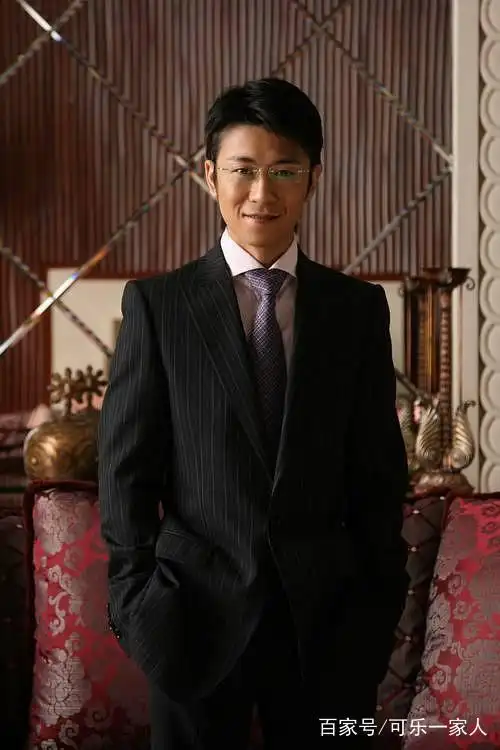 对戴眼镜的林雨申完全没有抵抗力啊