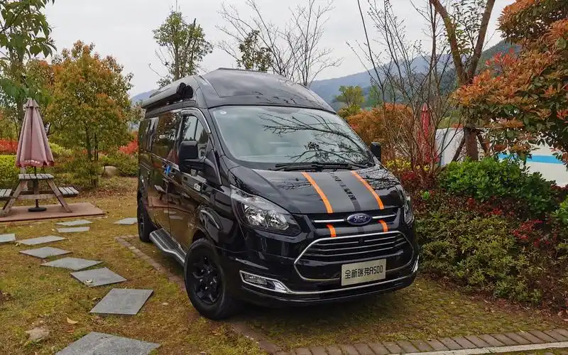 最新款福特新全顺瑞弗r500b型房车 最新报价及配置_哔哩哔哩_bilibili