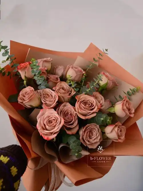 卡布奇诺玫瑰花束