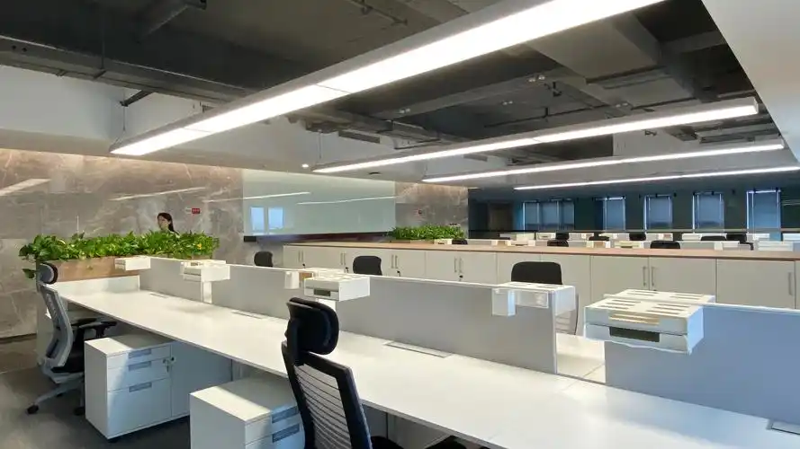 漂亮简约的上市公司办公室