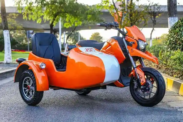 边三轮边斗电动车偏三轮电机板边摩托车罗马假日长续航旅游酷车