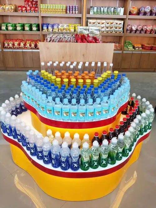 摆放整齐的非油堆头.