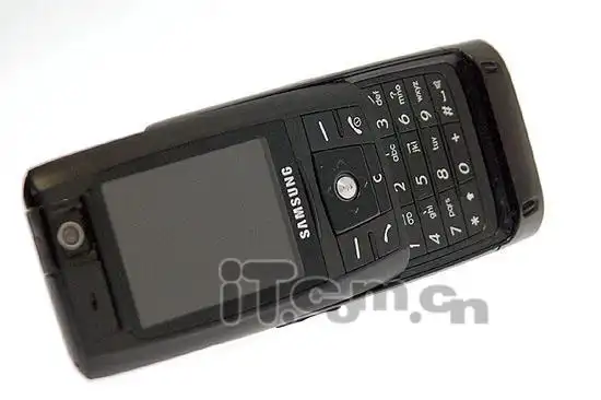 绝对诱惑 三星超薄滑盖机d820仅1980元