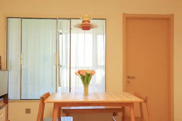 小户型一居改两居 玻璃隔断