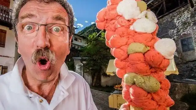 世界上最大的冰淇淋,一个蛋筒121个球,网友:毫无食欲