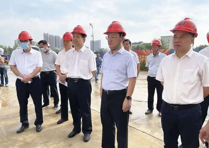贵港市领导视察调研集团公司工程项目